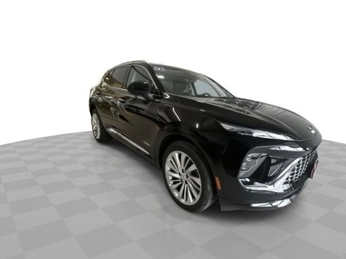 New 2026 Buick Envision Avenir image 2