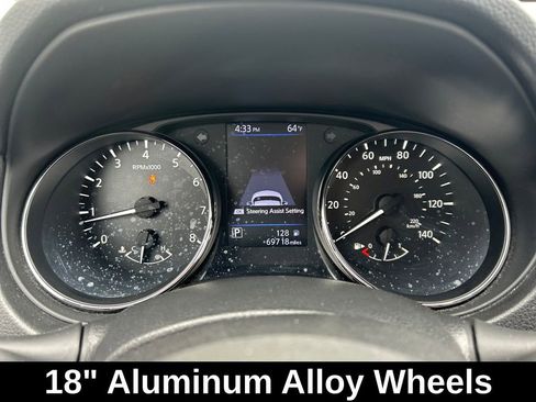 Used 2020 Nissan Rogue SV w/ Sun & Sound Touring Package image 14