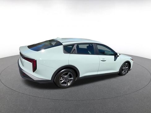 Used 2025 Kia K4 FWD image 15