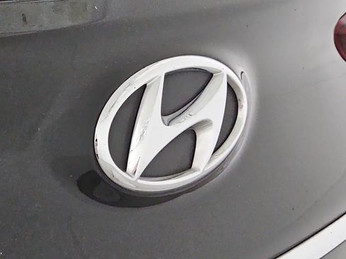 Used 2021 Hyundai Kona Limited w/ Cargo Package FWD image 11