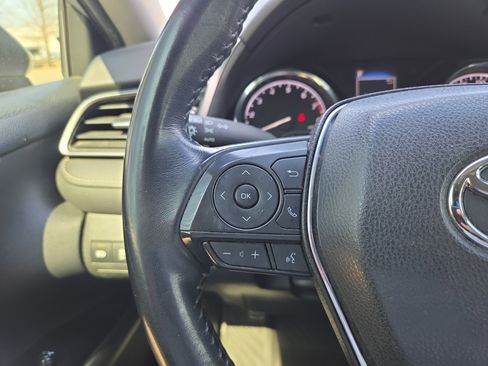 Used 2019 Toyota Camry SE image 17