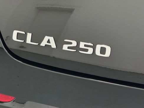 Used 2023 Mercedes-Benz CLA 250 image 21