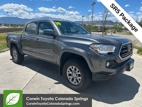 Used 2019 Toyota Tacoma SR5 AWD/4WD image 1