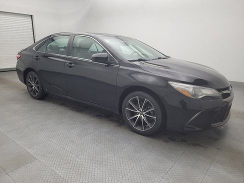 Used 2017 Toyota Camry XSE image 11