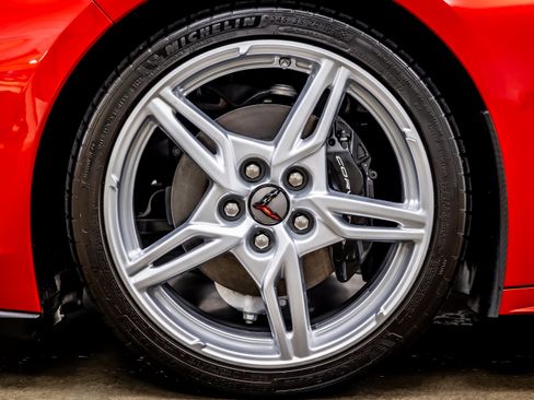 Used 2022 Chevrolet Corvette Stingray Preferred Conv w/ 2LT RWD image 33