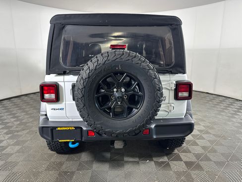 Used 2024 Jeep Wrangler Unlimited AWD/4WD image 3