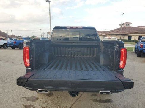 New 2026 GMC Sierra 1500 AT4 w/ Technology Package image 15