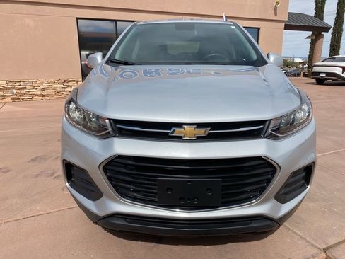 Used 2020 Chevrolet Trax LS image 11