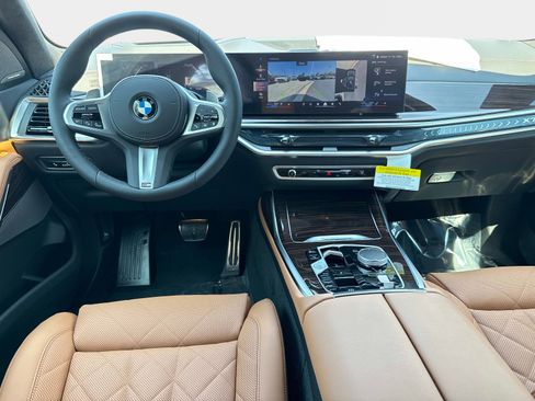 New 2026 BMW X7 xDrive40i w/ M Sport Package image 18