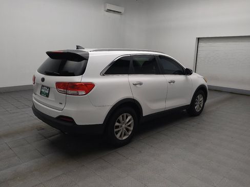 Used 2016 Kia Sorento FWD w/ LX Convenience Package image 10