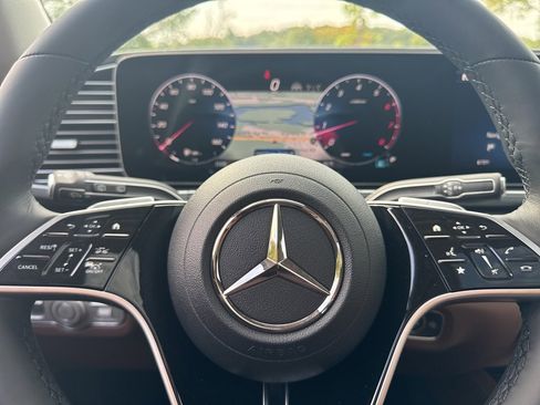 New 2026 Mercedes-Benz GLS 450 4MATIC image 34