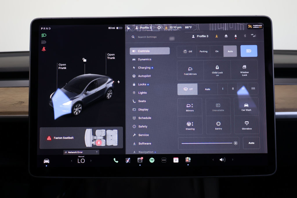 Used 2021 Tesla Model Y Long Range AWD/4WD image 30