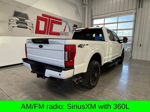 Used 2022 Ford F250 Lariat w/ Black Appearance Pkg image 3