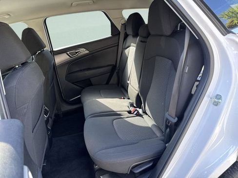 New 2026 Kia Sportage LX FWD image 19