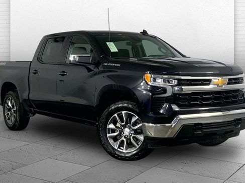 Used 2024 Chevrolet Silverado 1500 LT AWD/4WD image 1