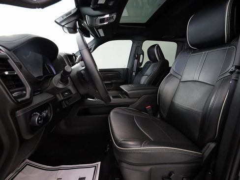 Used 2024 RAM 2500 Limited image 16