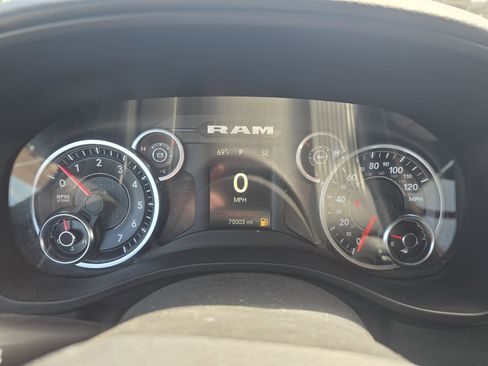 Used 2019 RAM 1500 Big Horn image 13