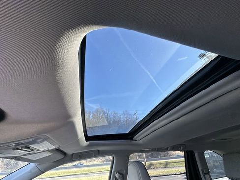 Used 2014 Toyota Highlander Limited image 20