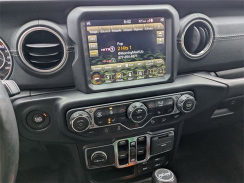 Used 2019 Jeep Wrangler Unlimited Sahara w/ Quick Order Package 24M Moab image 20