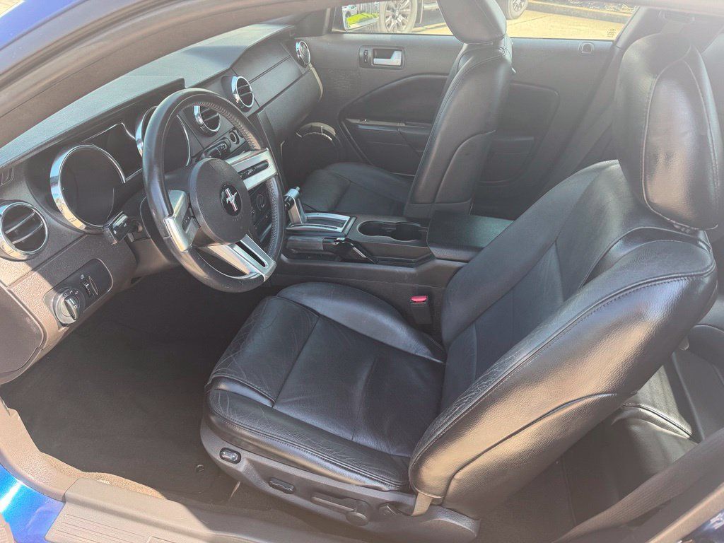 Used 2007 Ford Mustang Coupe RWD image 11