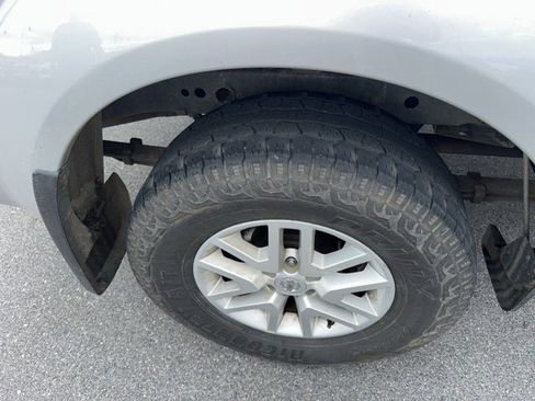 Used 2019 Nissan Frontier SV w/ Value Truck Package image 11