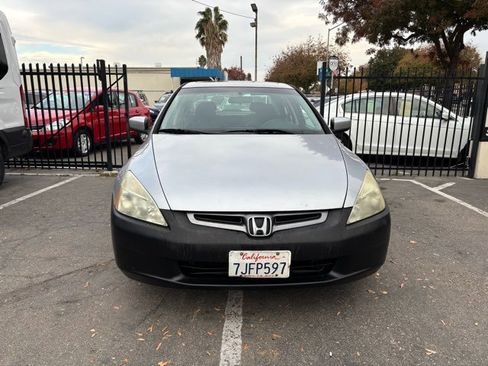 Used 2004 Honda Accord EX image 2