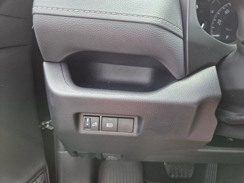 Certified 2025 Toyota RAV4 LE FWD image 27