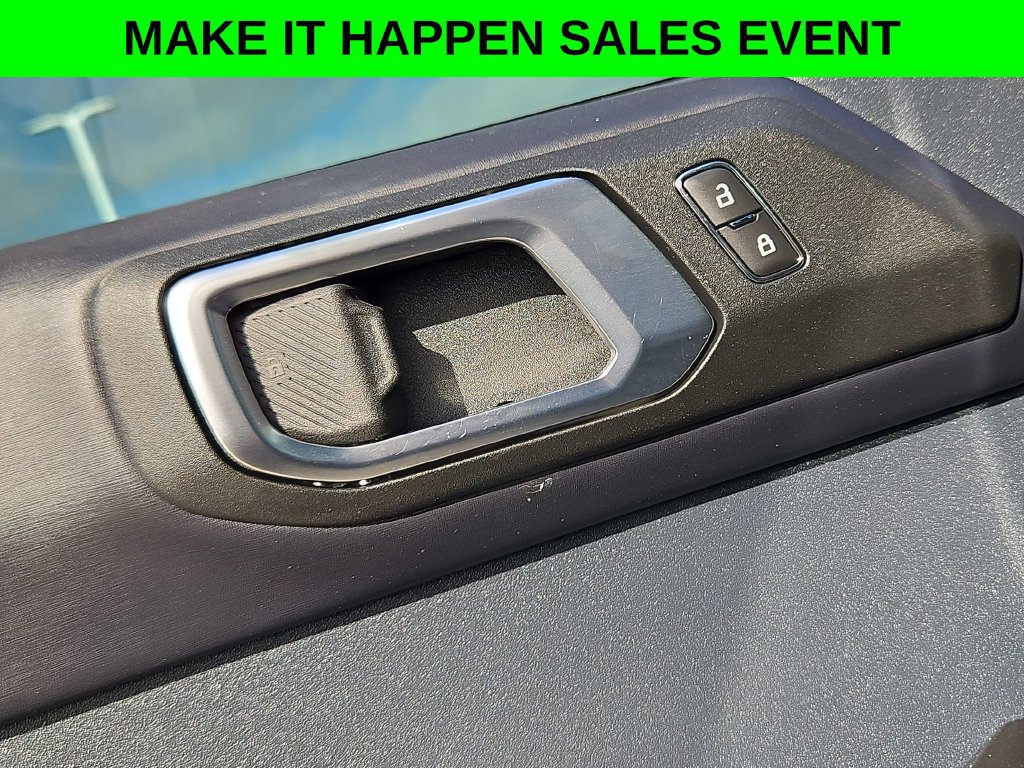 Used 2023 Ford Bronco Raptor AWD/4WD image 12