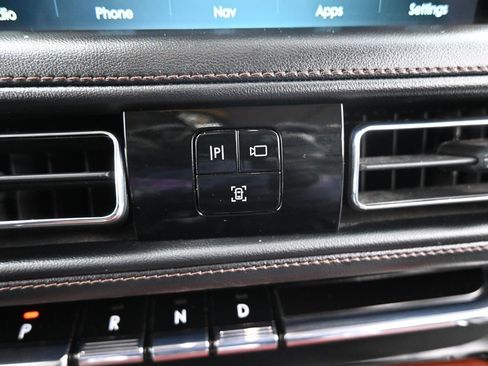 Used 2023 Lincoln Aviator Reserve w/ Equipment Group 201A image 21