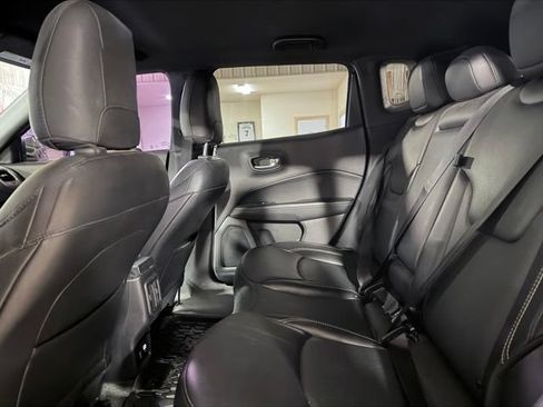Used 2021 Jeep Compass Latitude FWD image 11