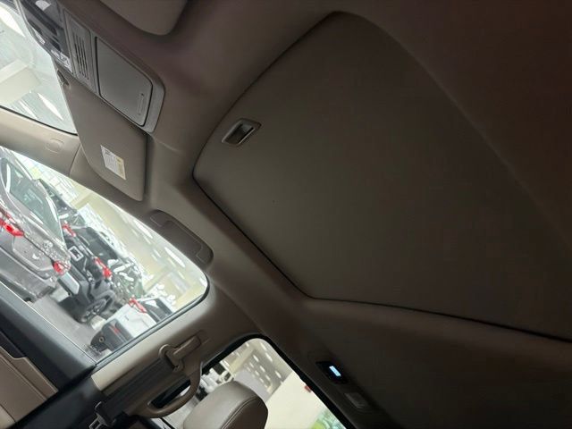 Used 2018 Honda Odyssey EX-L image 21