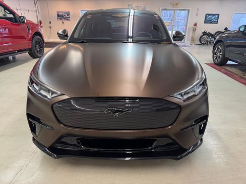 Used 2022 Ford Mustang Mach-E GT image 33