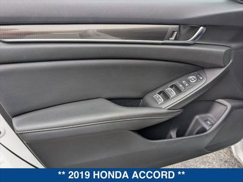 Used 2019 Honda Accord Sport image 10