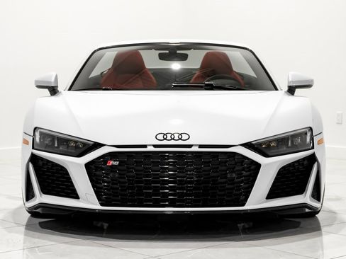 Used 2020 Audi R8 V10 w/ 20" Wheel Package image 3