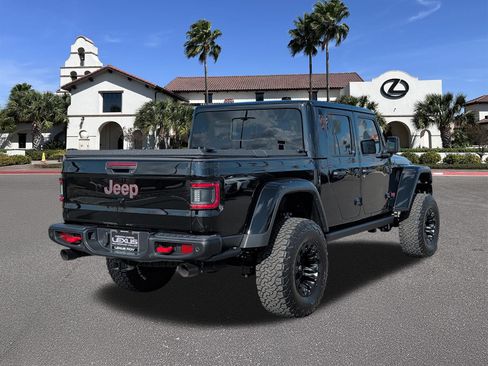 Used 2025 Jeep Gladiator Rubicon AWD/4WD image 2