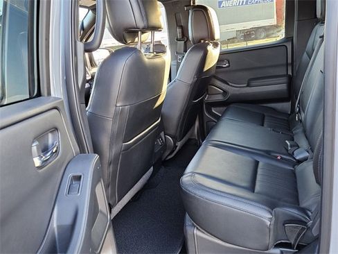 Used 2022 Nissan Frontier Pro-X w/ Pro-X Premium Package image 6