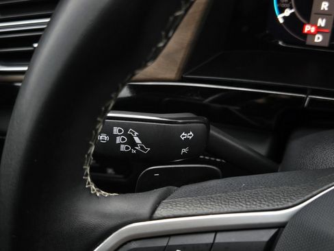 Used 2024 Volkswagen Atlas SE image 22