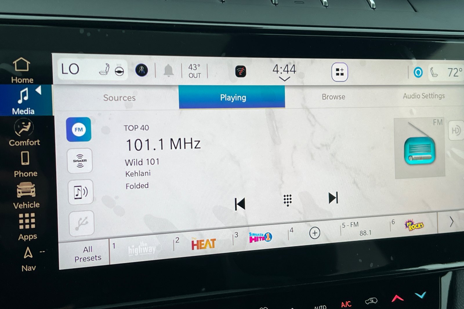 New 2026 Jeep Grand Cherokee Altitude AWD/4WD image 16