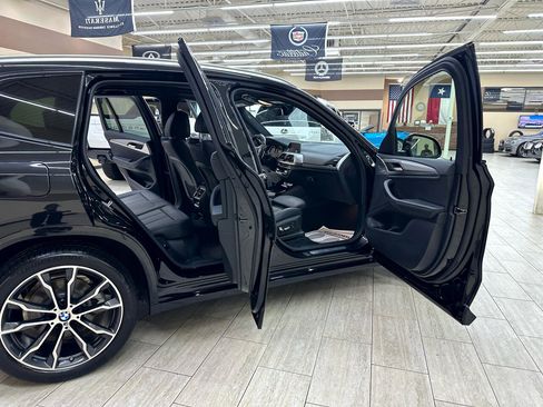 Used 2018 BMW X3 xDrive30i image 11