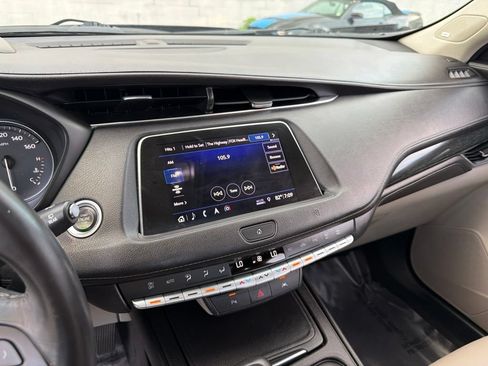 Used 2019 Cadillac XT4 Premium Luxury w/ Technology Package AWD/4WD image 20