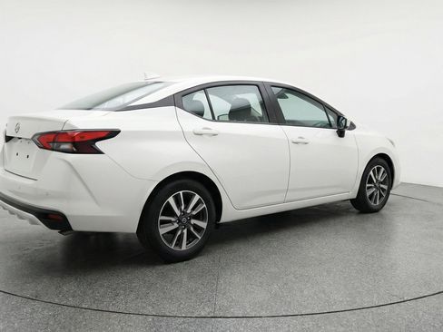 Used 2025 Nissan Versa SV FWD image 9