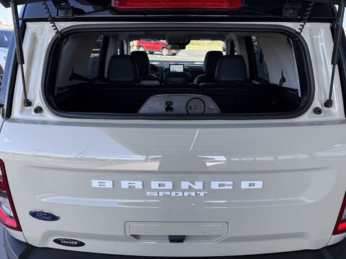 Used 2024 Ford Bronco Sport Outer Banks w/ Tech Package image 40