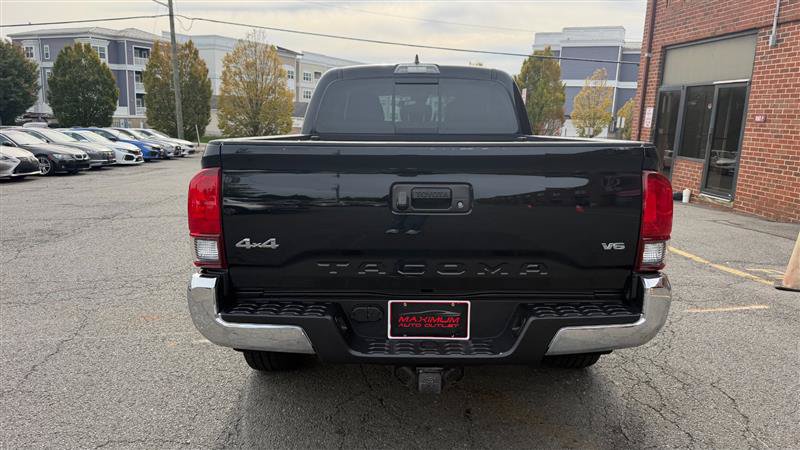 Used 2019 Toyota Tacoma SR5 AWD/4WD image 13