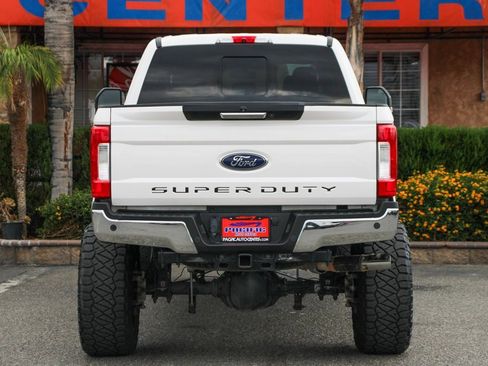 Used 2019 Ford F250 Lariat w/ Chrome Package image 7