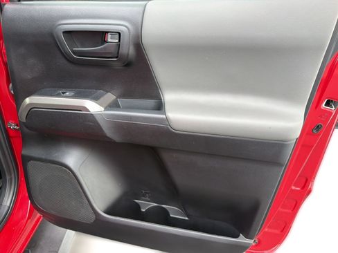 Used 2023 Toyota Tacoma SR5 w/ Technology Package RWD image 33