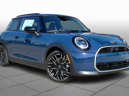 New 2026 MINI Cooper S image 2
