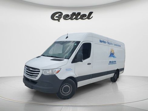 Used 2021 Freightliner Sprinter 2500 RWD image 1