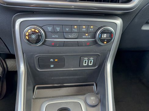 Used 2020 Ford EcoSport SE w/ SE Convenience Package image 23