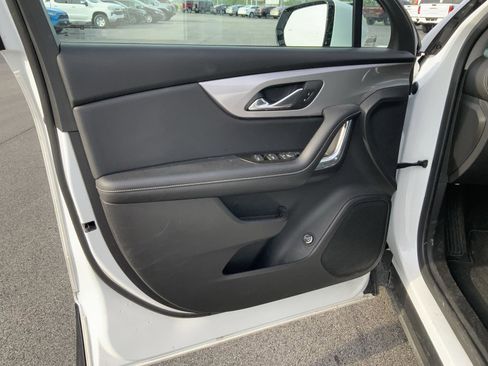 Used 2024 Chevrolet Blazer LT FWD image 21
