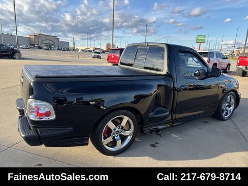 Used 2002 Ford F150 Lightning image 24